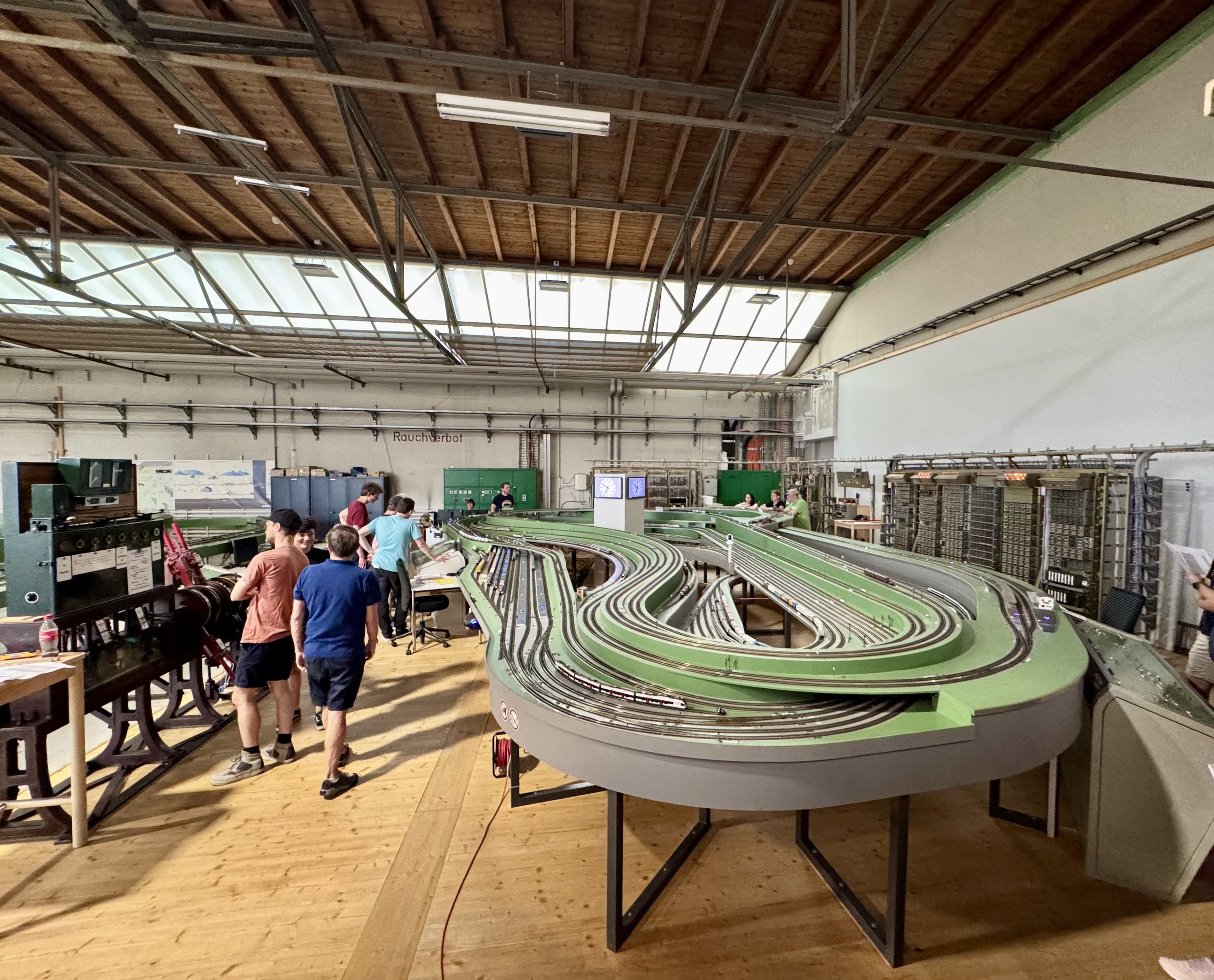 Vom Stellwerk zum Weinglas: unser Betriebsausflug 2025 Cover